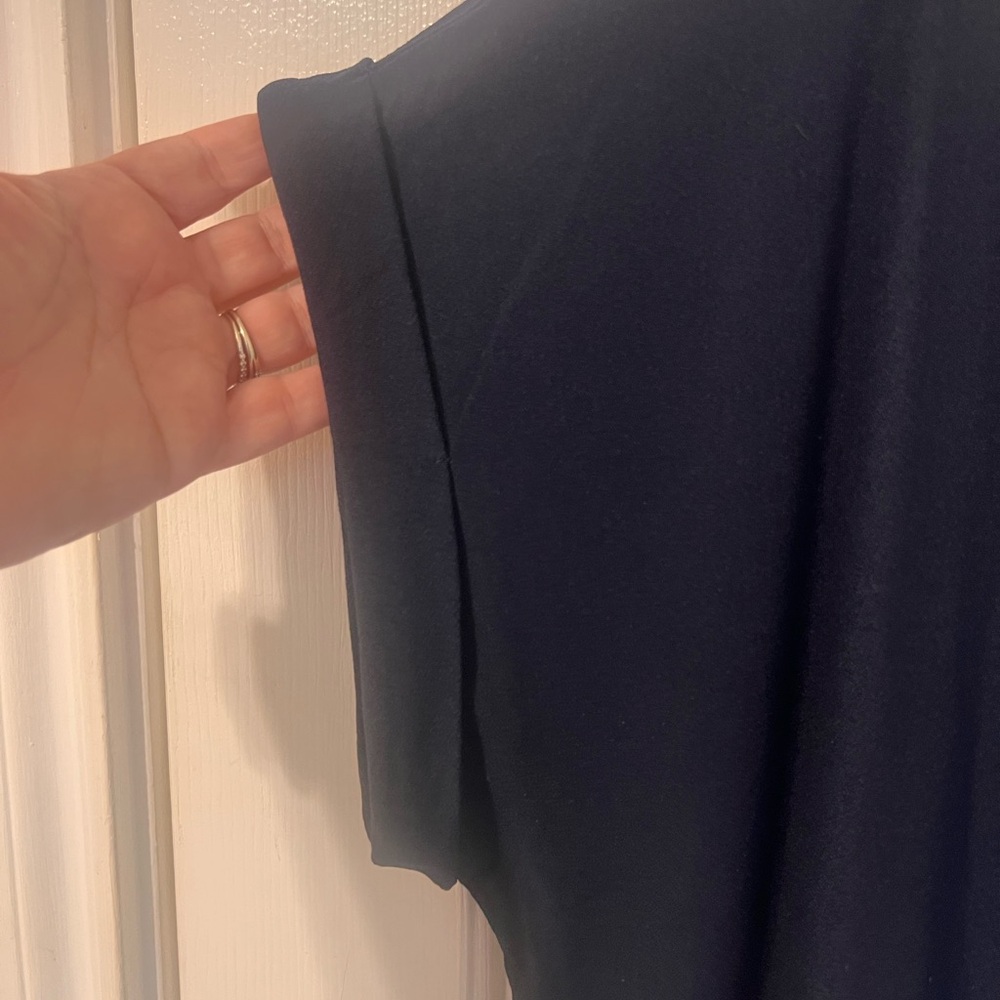 Adrianna Papell Navy Layered V-Neck Blouse Sz L - Picture 4 of 5